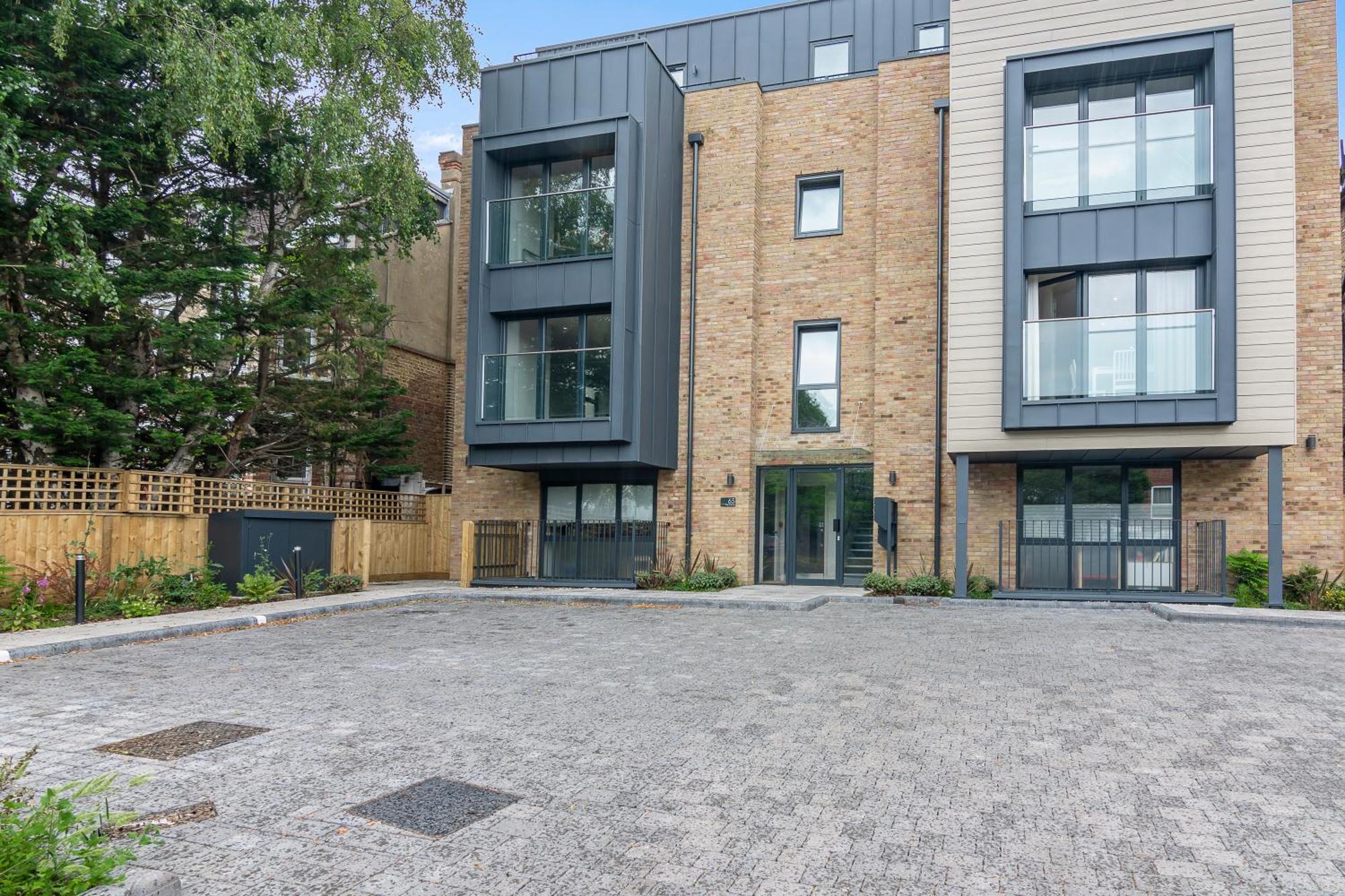 Spacious, 3 Bedroom, 2 Bathroom, Surbiton Екстер'єр фото